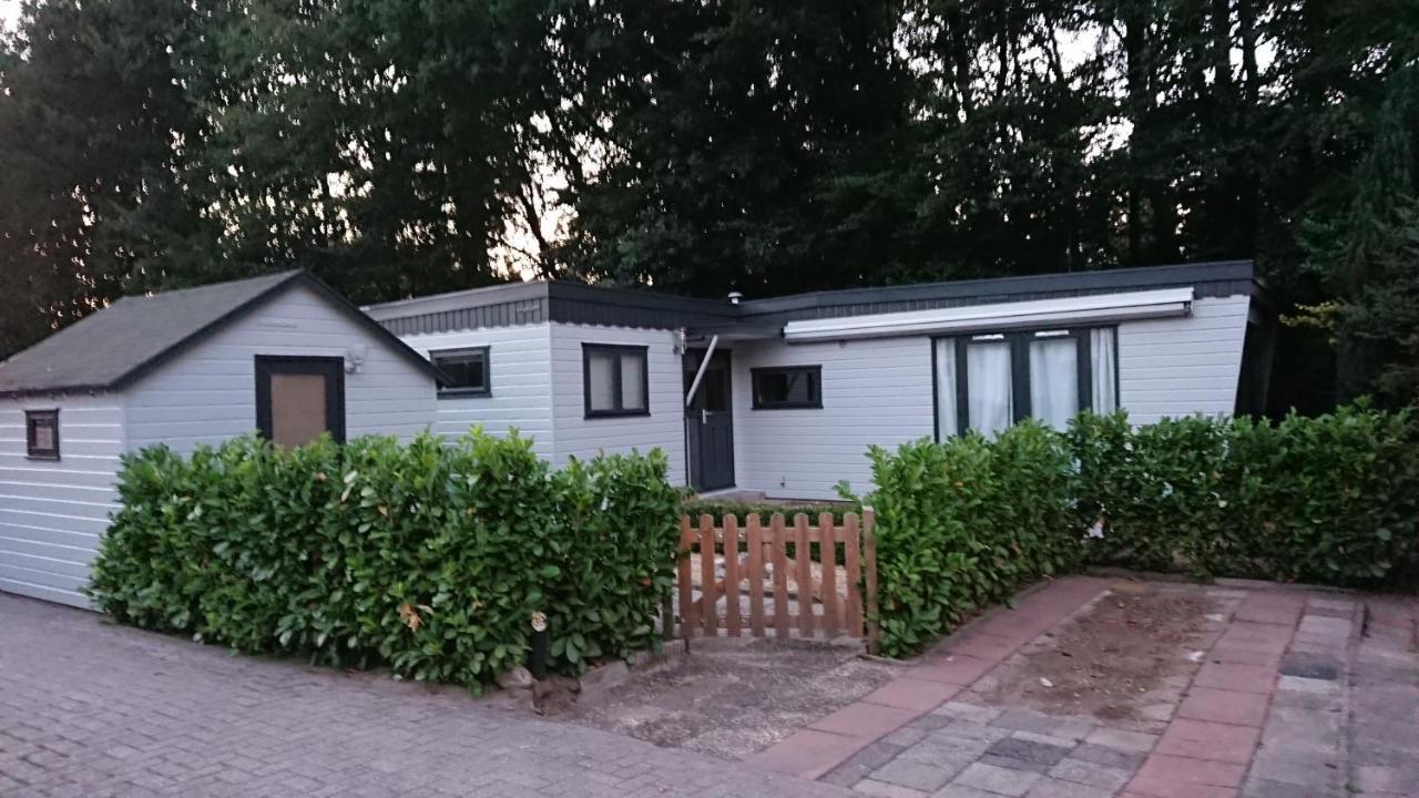 Chalet Op De Veluwe # Beuk بوتِنْ المظهر الخارجي الصورة