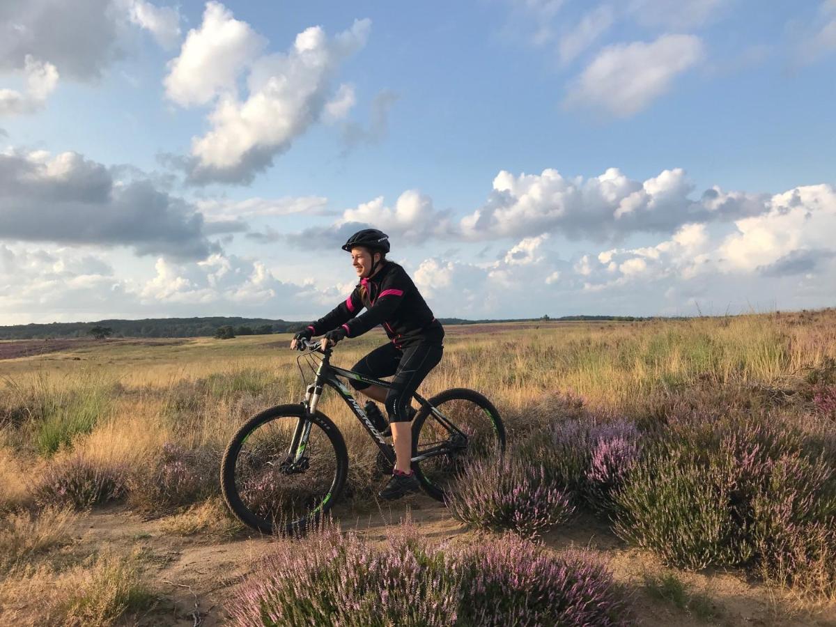 Chalet Op De Veluwe # Beuk بوتِنْ المظهر الخارجي الصورة