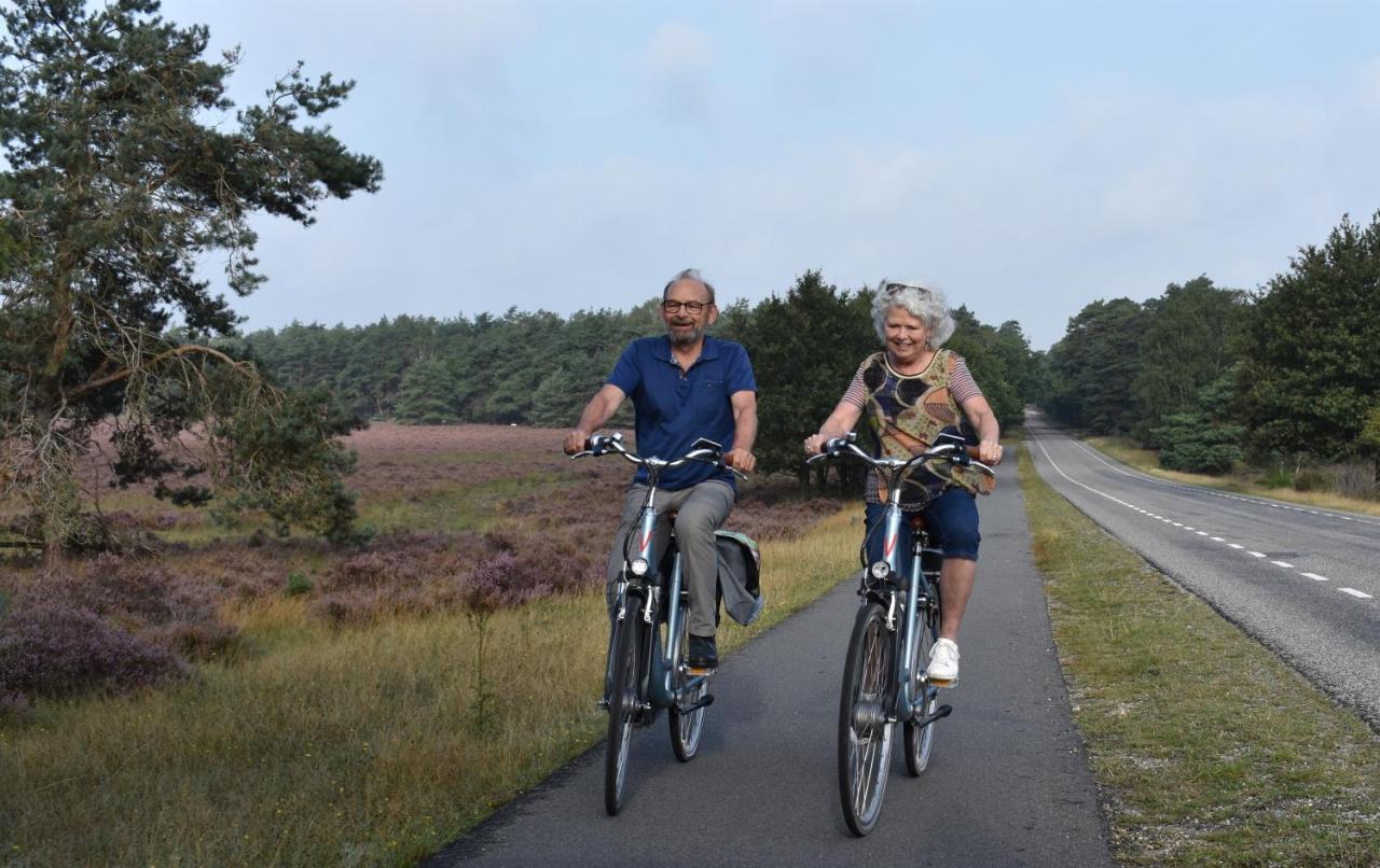 Chalet Op De Veluwe # Beuk بوتِنْ المظهر الخارجي الصورة